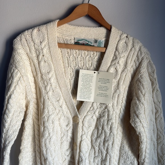 NEW Aran Crafts merino wool cable knit cardigan Size Medium - Picture 4 of 10